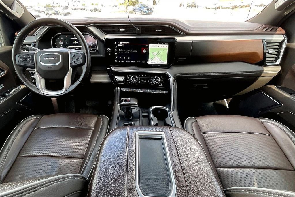 Used 2022 GMC Sierra 1500 Denali w/ Denali Reserve Package AWD/4WD image 7