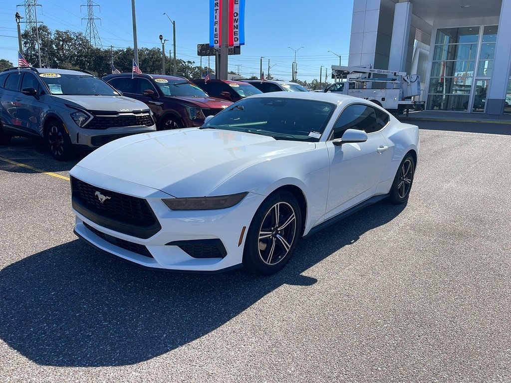 Certified 2025 Ford Mustang Coupe image 5