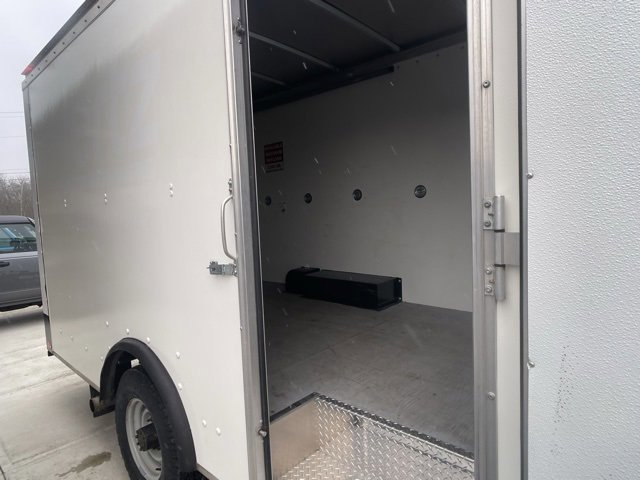 Certified 2022 Ford E-350 and Econoline 350 Super Duty image 27