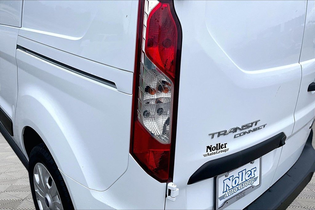 Certified 2019 Ford Transit Connect XLT FWD image 29