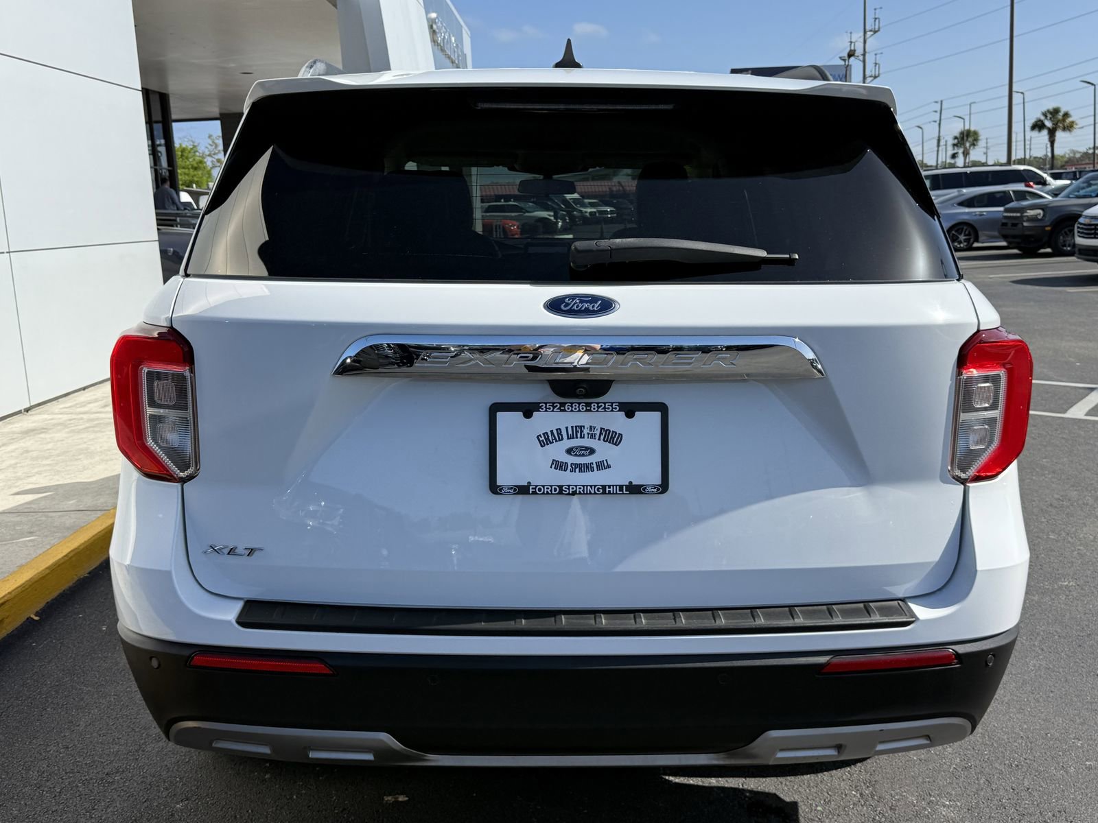 Certified 2021 Ford Explorer XLT w/ Equipment Group 202A image 5