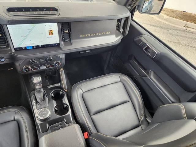 Certified 2025 Ford Bronco Badlands AWD/4WD image 14