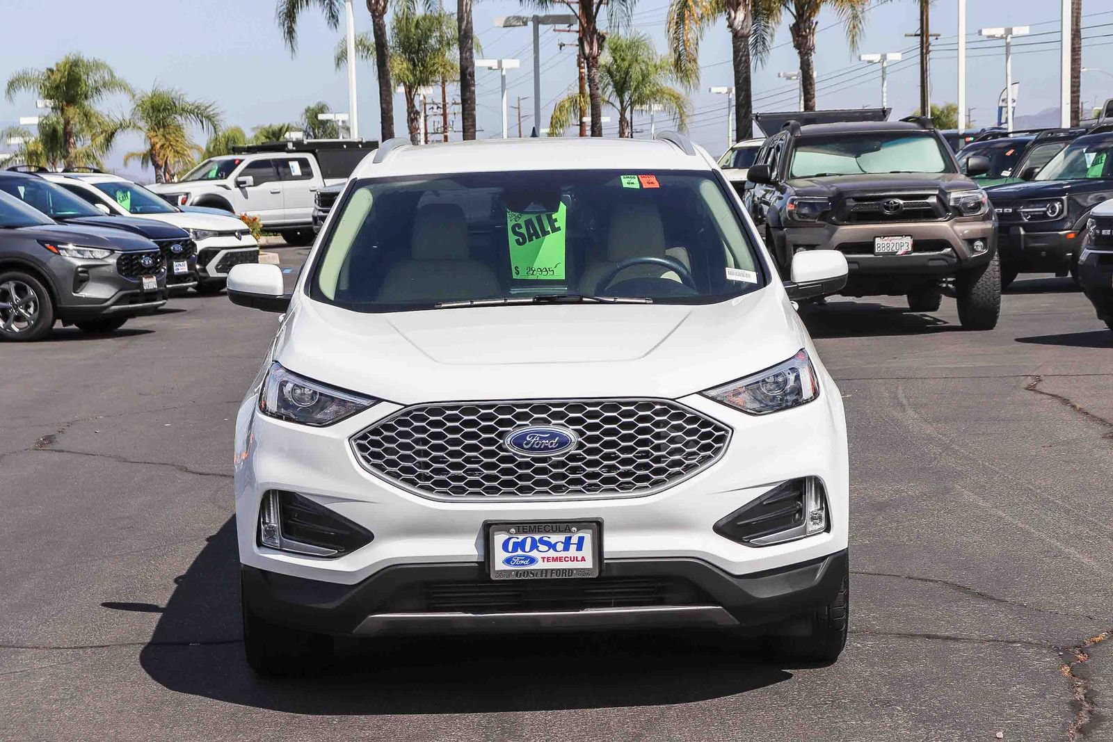 Certified 2023 Ford Edge SEL w/ Convenience Package AWD/4WD image 2
