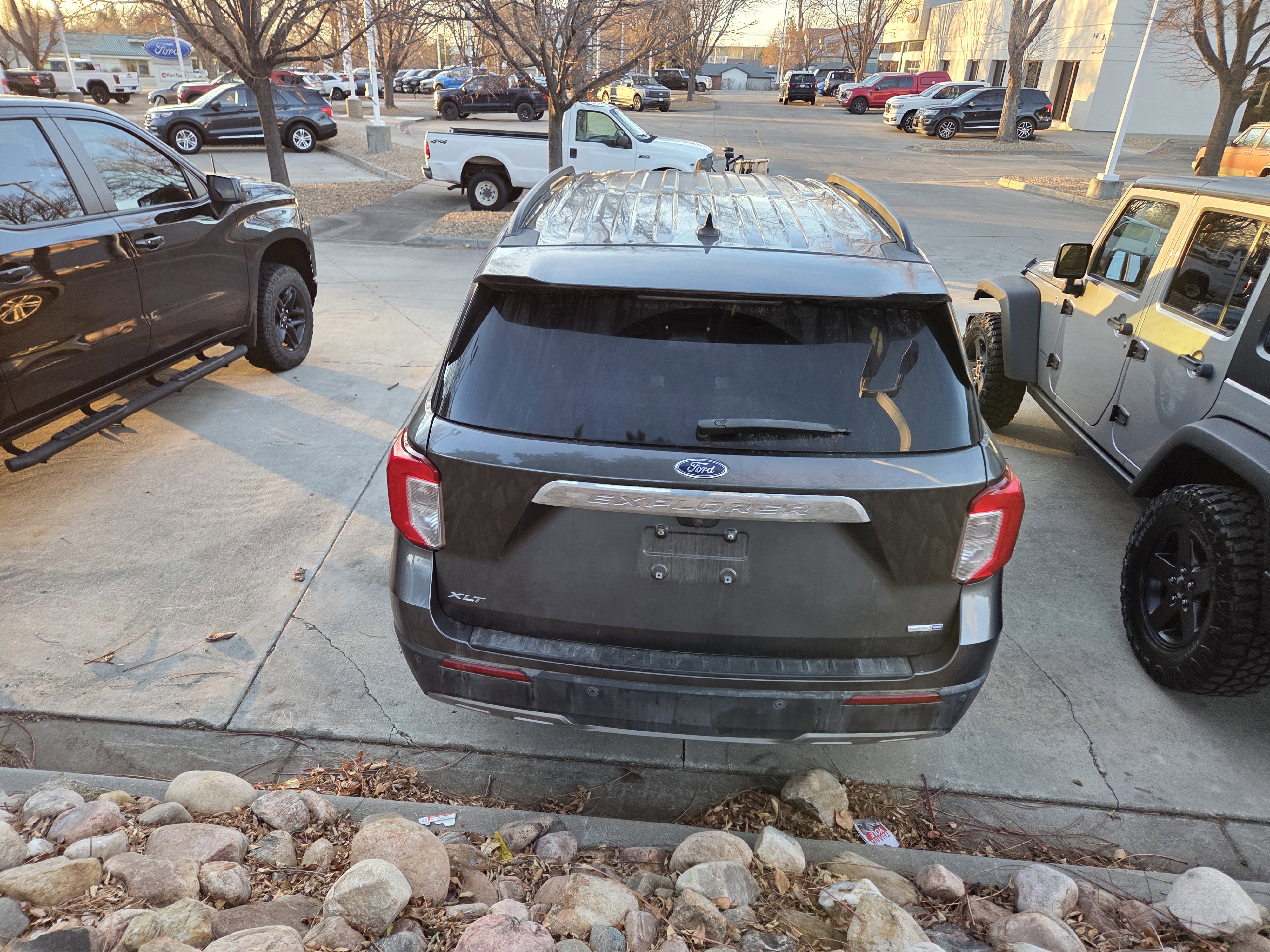 Certified 2020 Ford Explorer XLT w/ Equipment Group 202A image 6