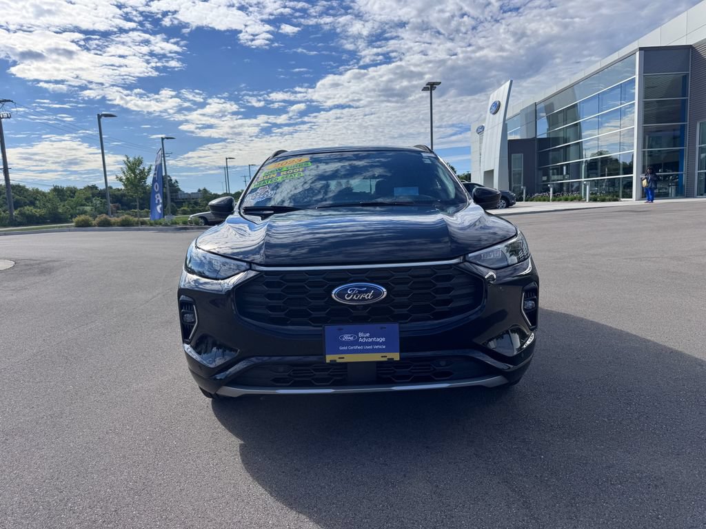 Certified 2023 Ford Escape ST-Line Elite w/ Premium Technology Package AWD/4WD image 8