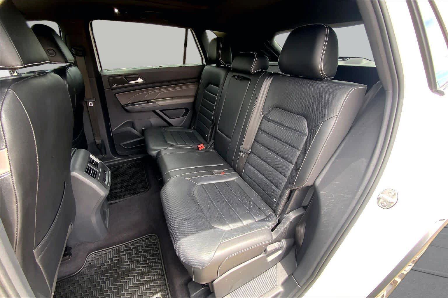Used 2021 Volkswagen Atlas Cross Sport SEL Premium R-Line w/ Cross Sport MDO Package AWD/4WD image 21