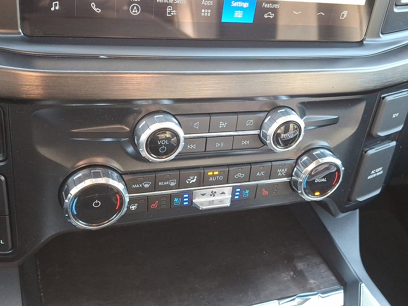 Certified 2024 Ford F350 Lariat w/ Lariat Ultimate Package image 22