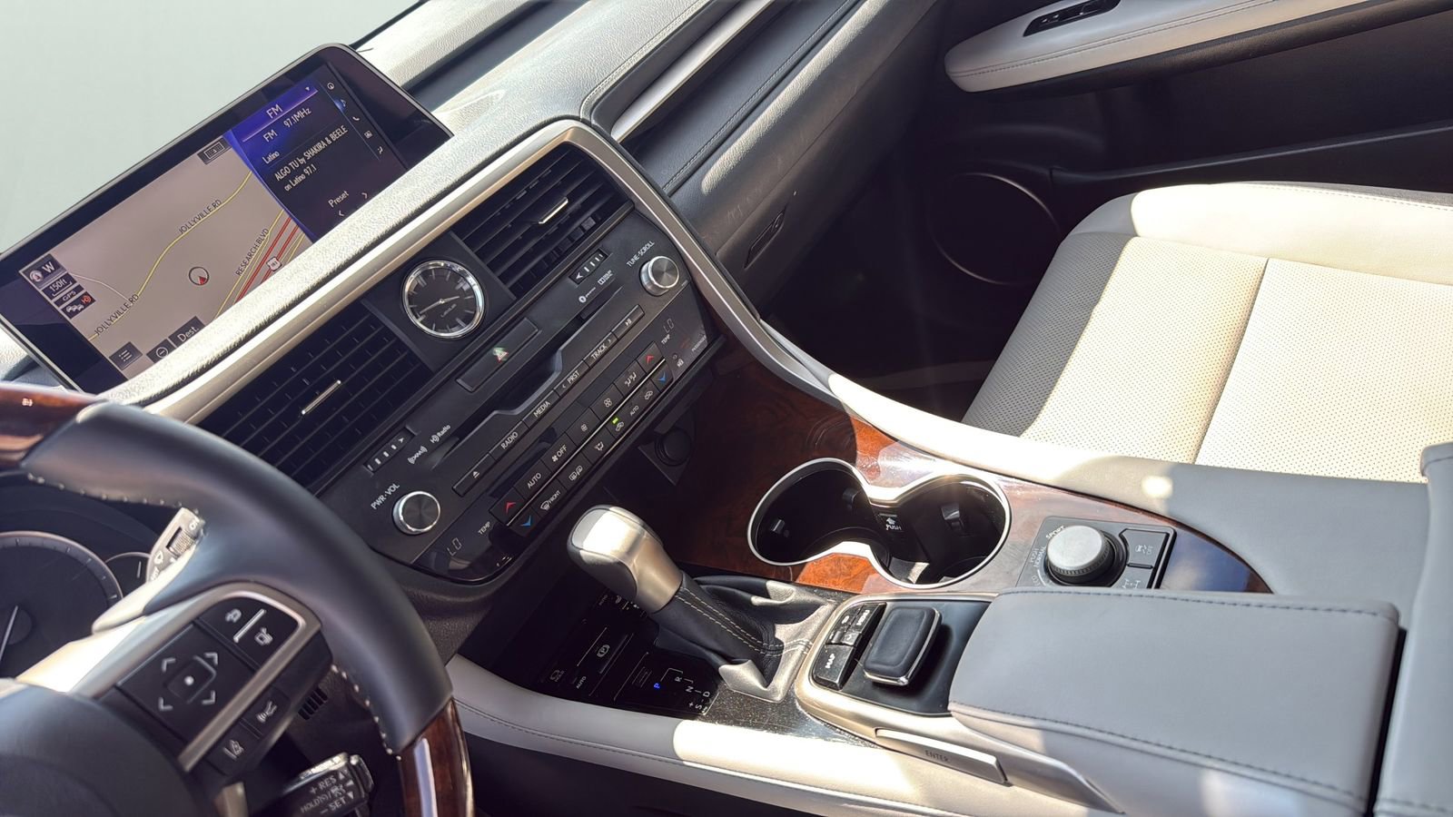 Used 2017 Lexus RX 350 AWD image 19