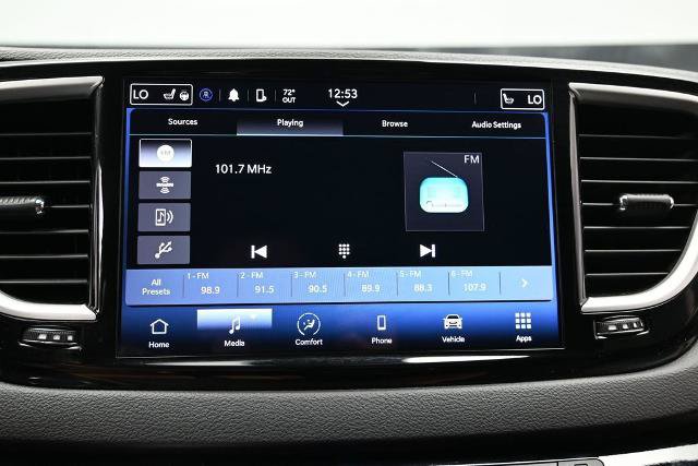 Used 2024 Chrysler Pacifica Touring-L FWD image 30