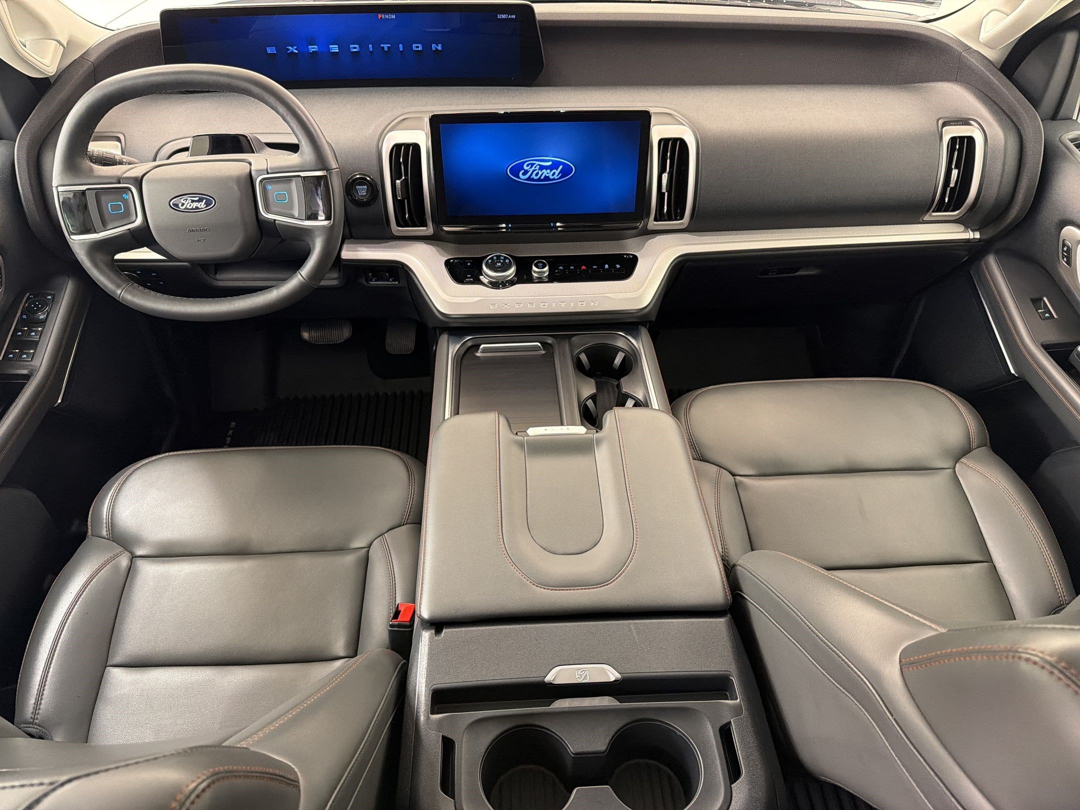 Certified 2025 Ford Expedition Active AWD/4WD image 17
