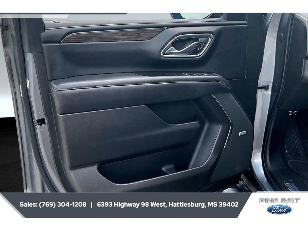Used 2021 Chevrolet Tahoe Z71 w/ Z71 Signature Package AWD/4WD image 17