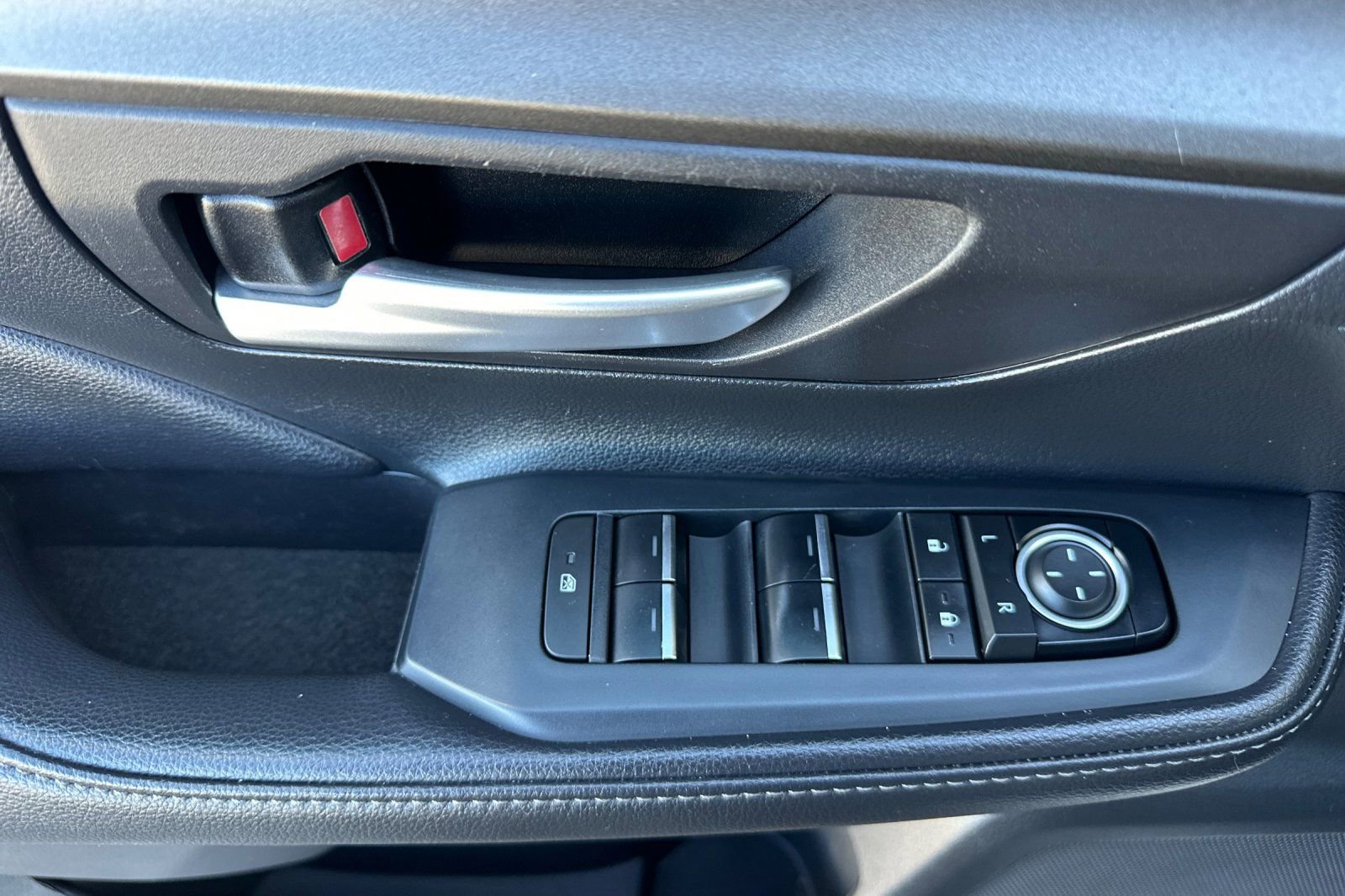 Used 2024 Toyota Grand Highlander XLE image 10