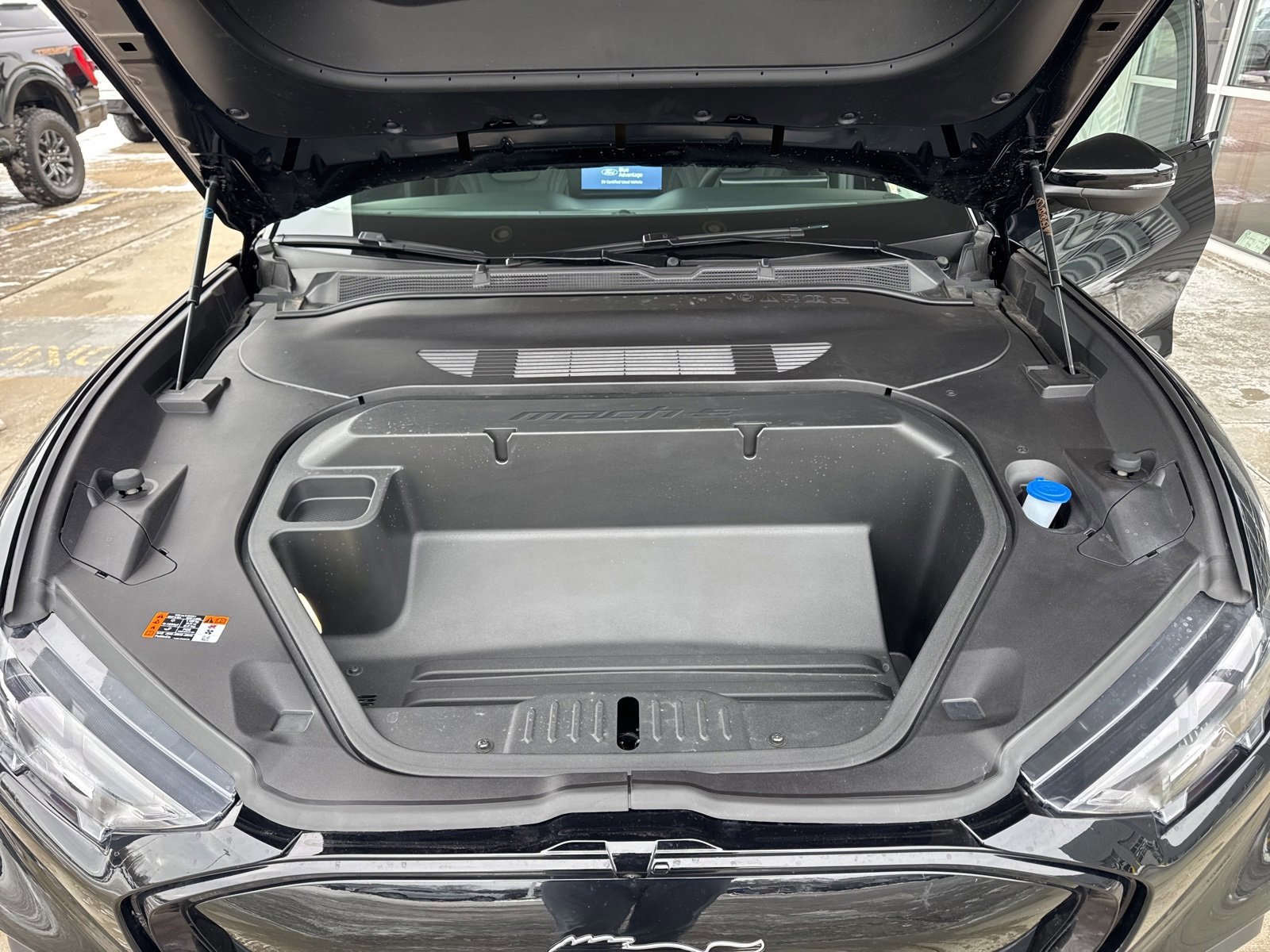 Certified 2025 Ford Mustang Mach-E Premium image 38