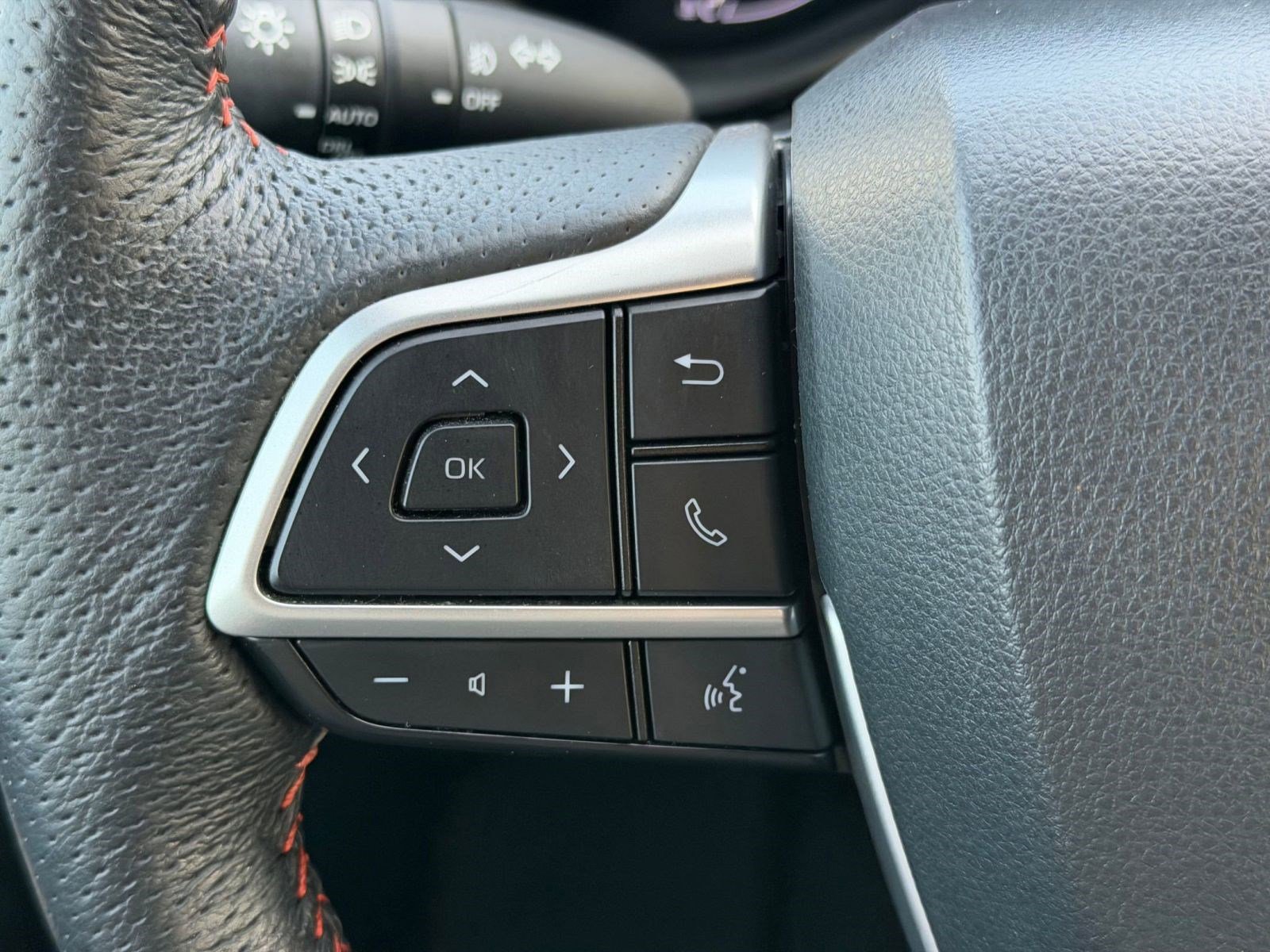 Used 2021 Toyota Sienna XSE w/ XSE Plus Package image 14