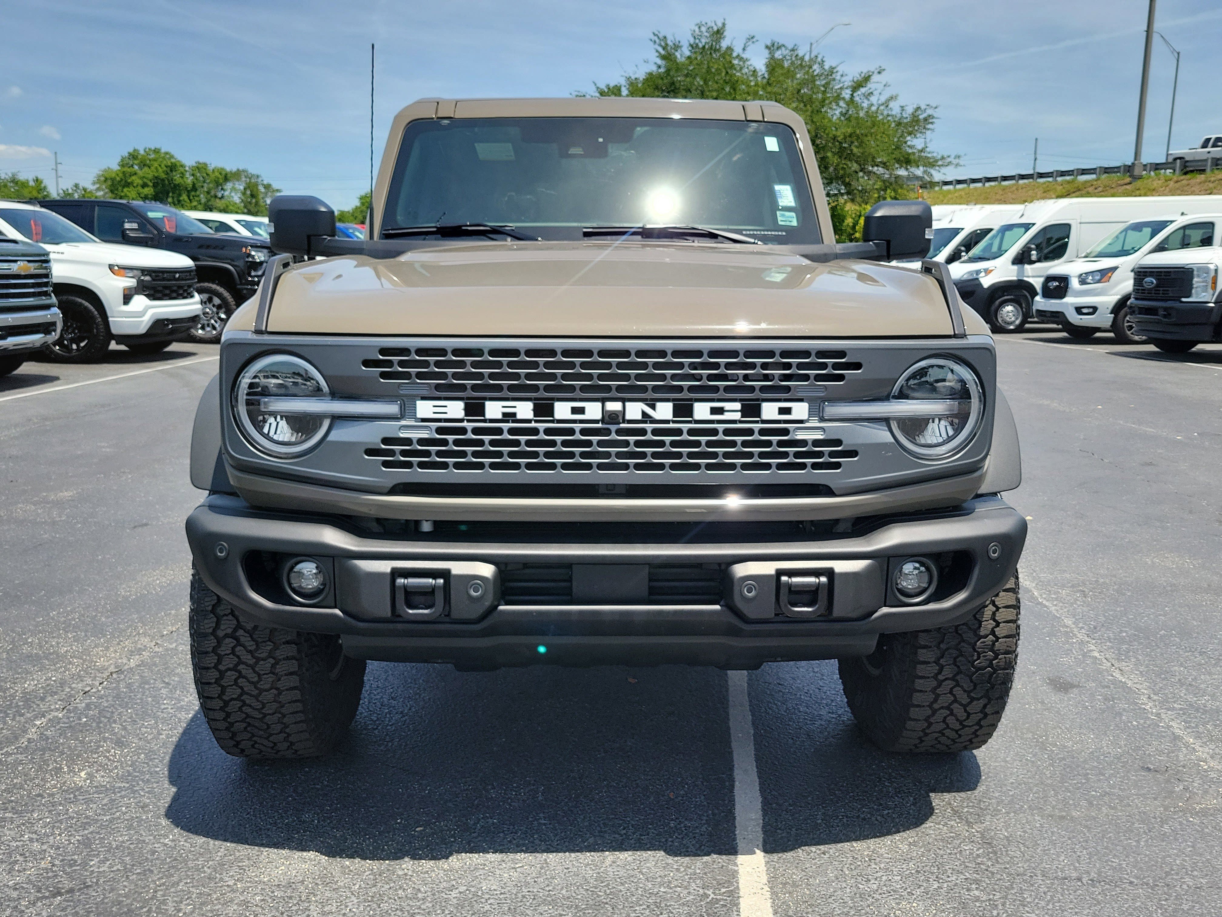 Certified 2025 Ford Bronco Badlands AWD/4WD image 2