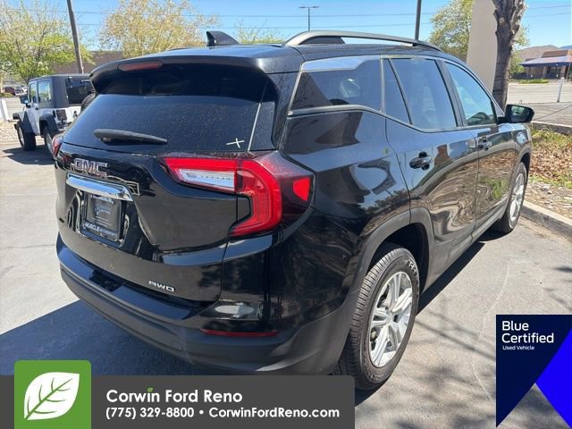 Used 2022 GMC Terrain SLE w/ Driver Convenience Package AWD/4WD image 3