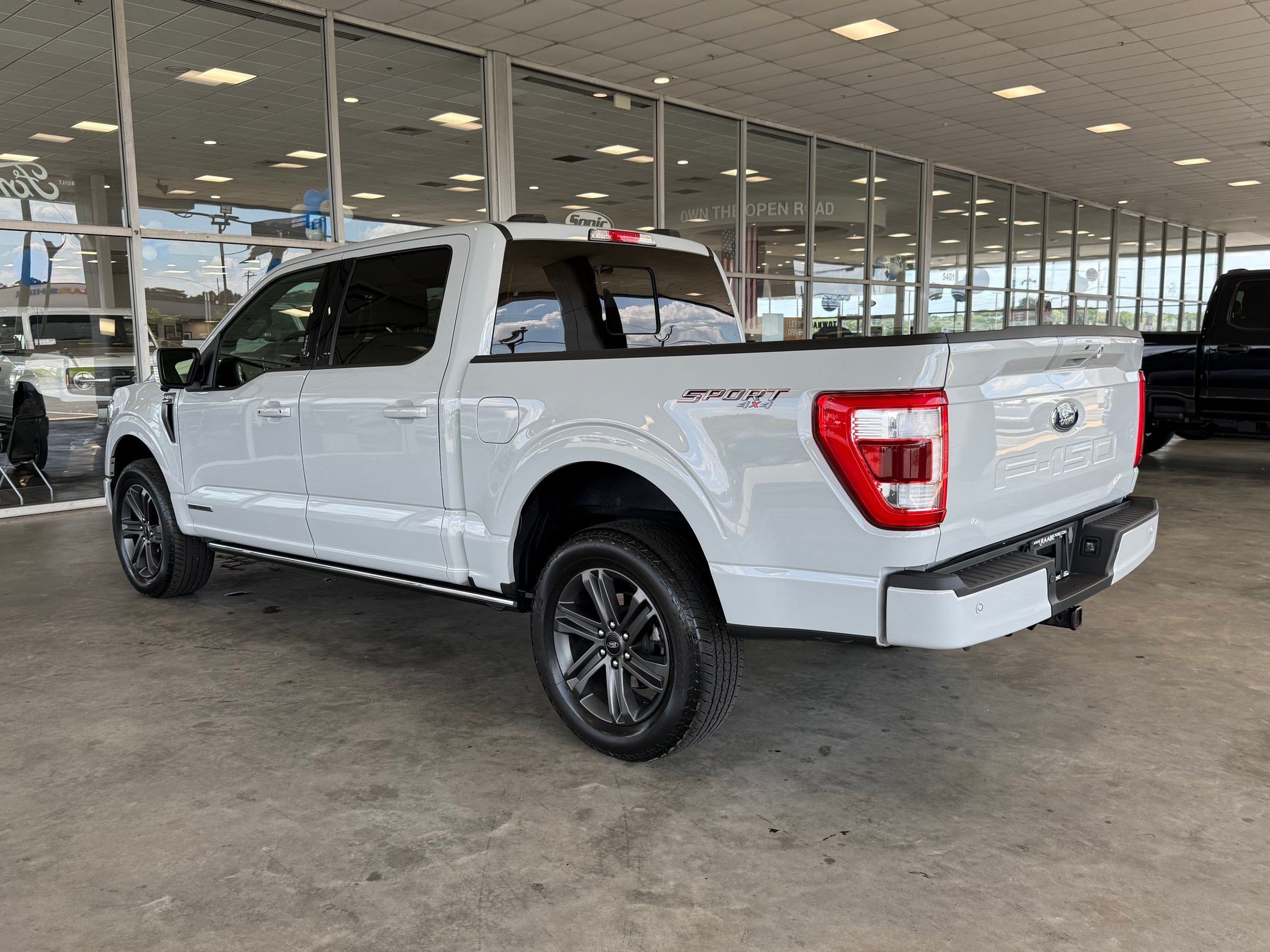Certified 2023 Ford F150 Lariat w/ Equipment Group 502A High AWD/4WD image 3
