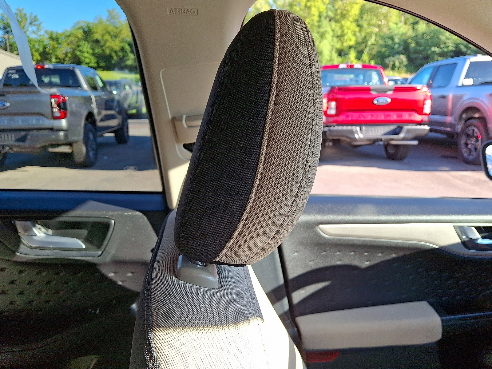 Certified 2020 Ford Escape SE image 13