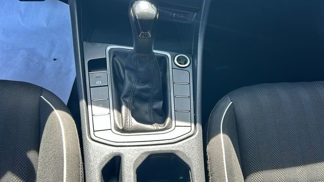 Used 2022 Volkswagen Jetta Sport FWD image 22