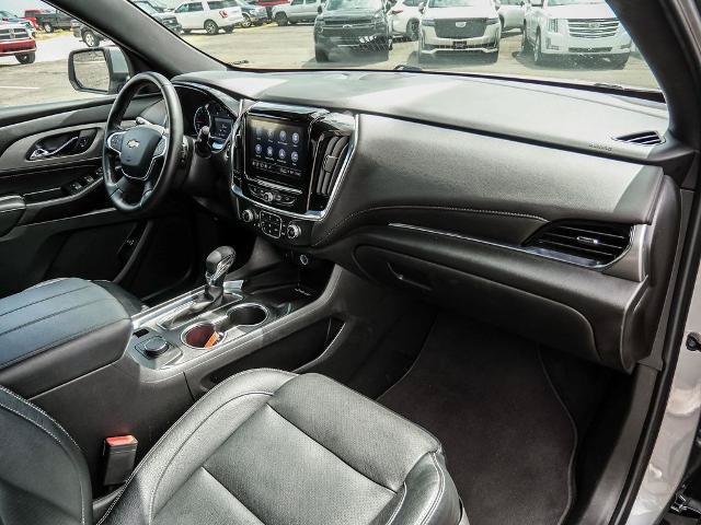 Used 2023 Chevrolet Traverse LT FWD image 17