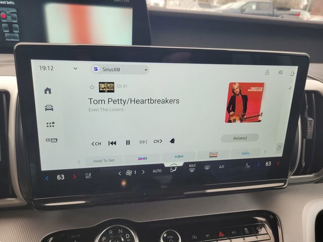 Certified 2025 Ford Expedition Active image 23