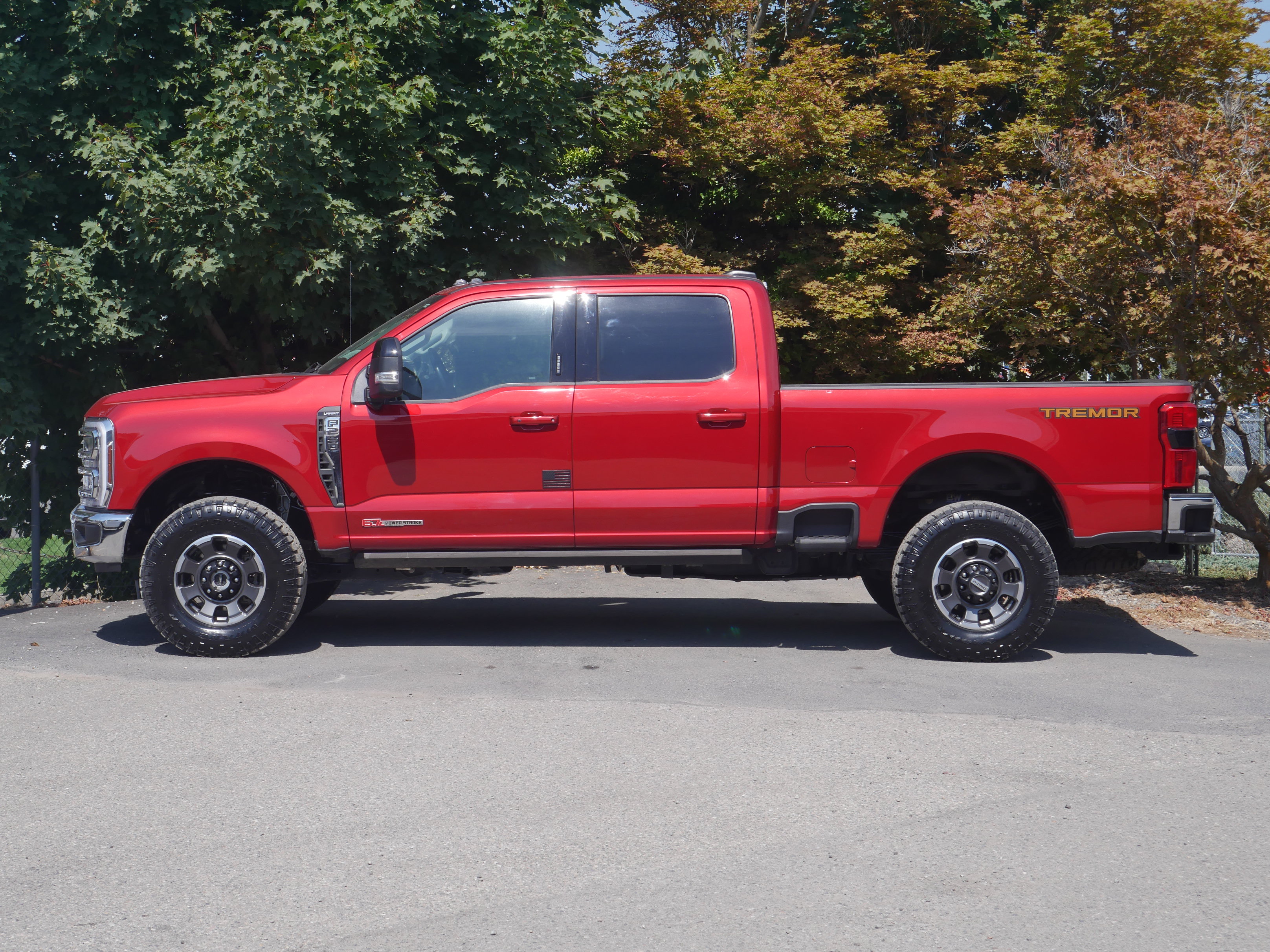 Certified 2024 Ford F250 Lariat w/ Lariat Ultimate Package AWD/4WD image 20