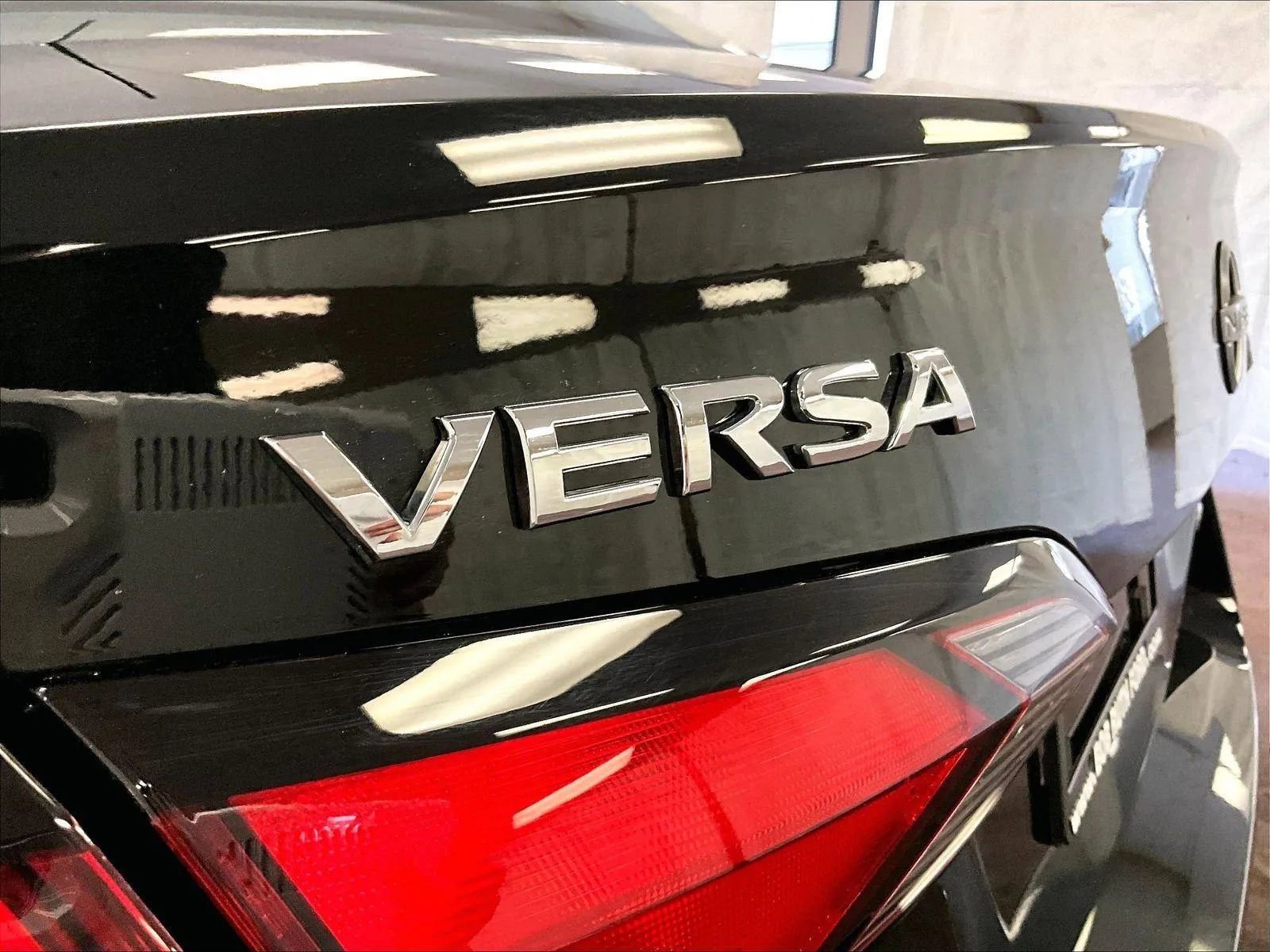 Used 2024 Nissan Versa S w/ Trunk Package image 13