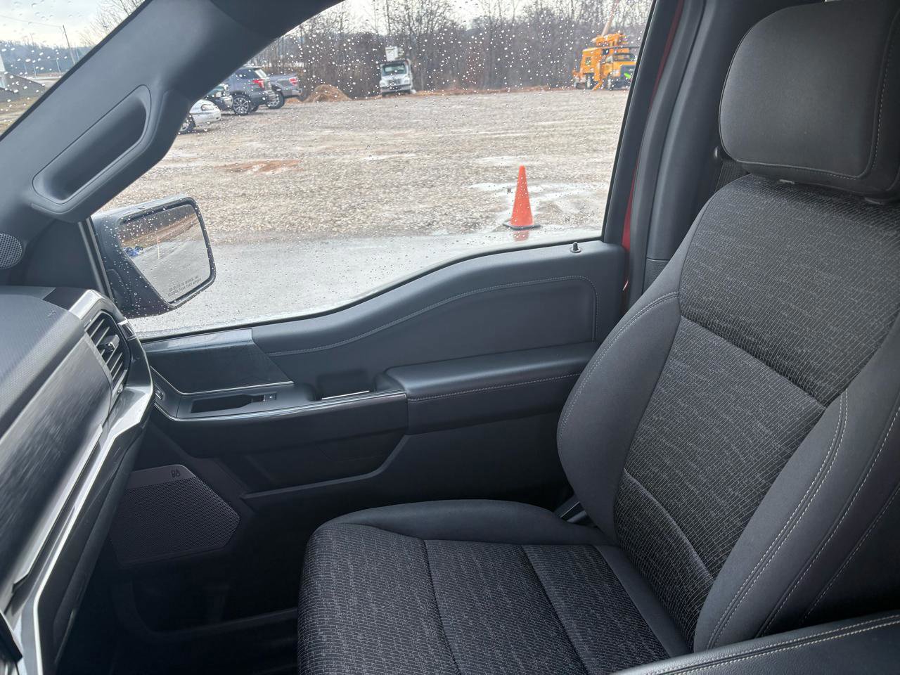 Certified 2021 Ford F150 XLT w/ Equipment Group 302A High image 23