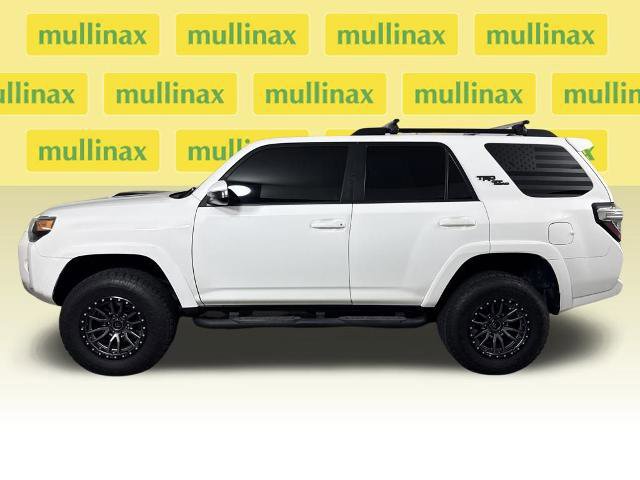 Used 2020 Toyota 4Runner TRD Off-Road image 2