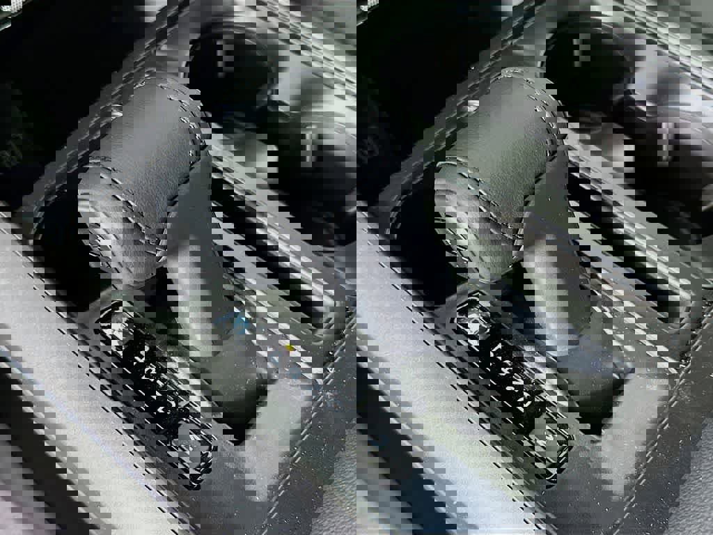 Certified 2025 Ford F150 Lariat w/ Equipment Group 501A Mid image 18