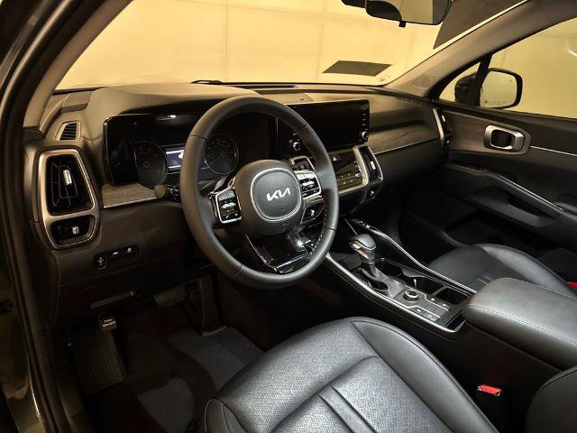 Used 2022 Kia Sorento S w/ Panoramic Sunroof Package AWD/4WD image 6