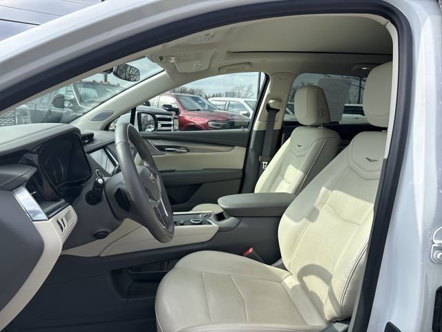 Used 2024 Cadillac XT5 Premium Luxury w/ LPO, Floor Liner Package image 22