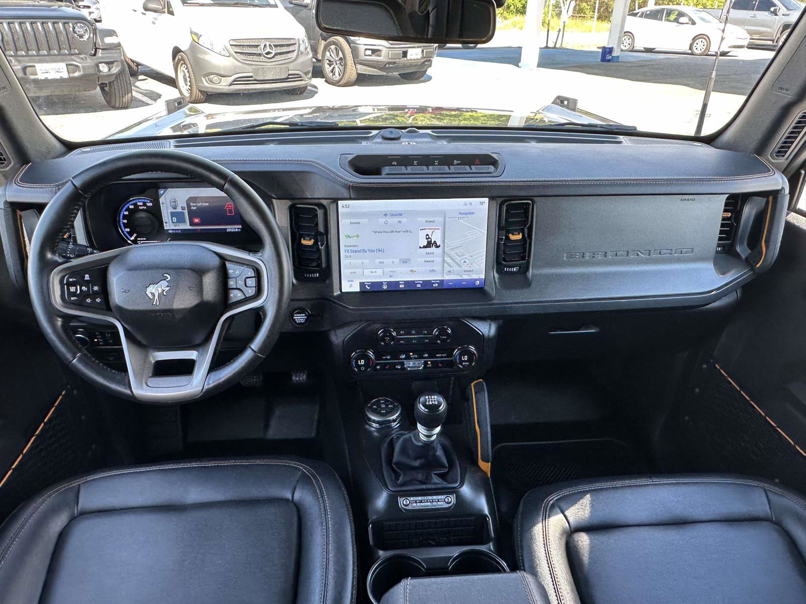 Certified 2024 Ford Bronco Badlands w/ Sasquatch Package AWD/4WD image 7
