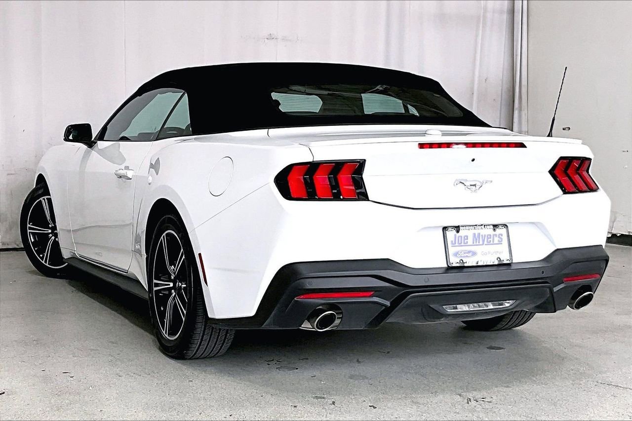 Certified 2025 Ford Mustang Premium image 9