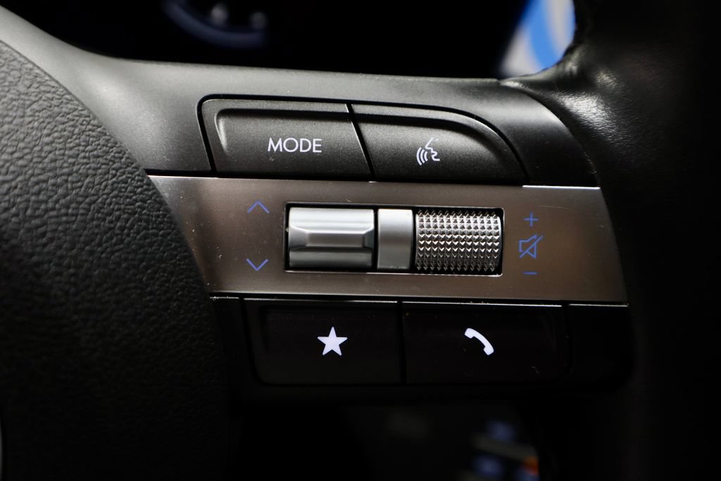 Used 2024 Hyundai Kona SEL FWD image 28