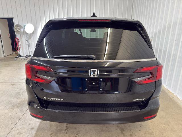 Used 2024 Honda Odyssey Sport image 3