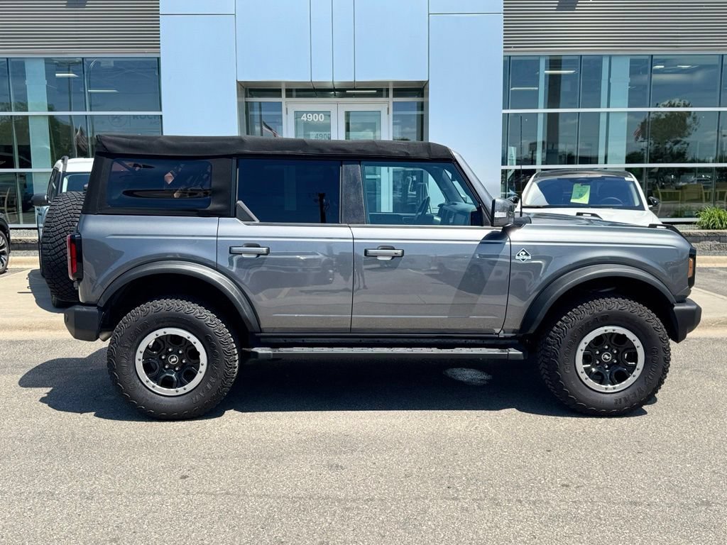 Certified 2022 Ford Bronco Outer Banks w/ Sasquatch Package AWD/4WD image 36