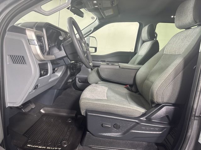 Certified 2025 Ford F350 XLT image 12