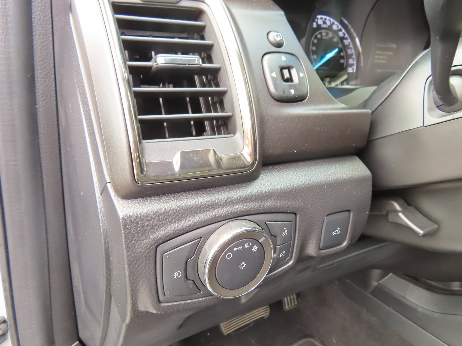 Certified 2022 Ford Ranger Lariat w/ Equipment Group 501A High AWD/4WD image 15