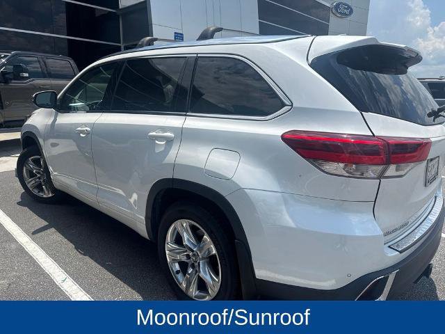 Used 2018 Toyota Highlander Limited AWD/4WD image 4