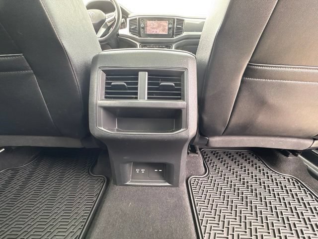 Used 2022 Volkswagen Atlas Cross Sport SEL AWD/4WD image 23
