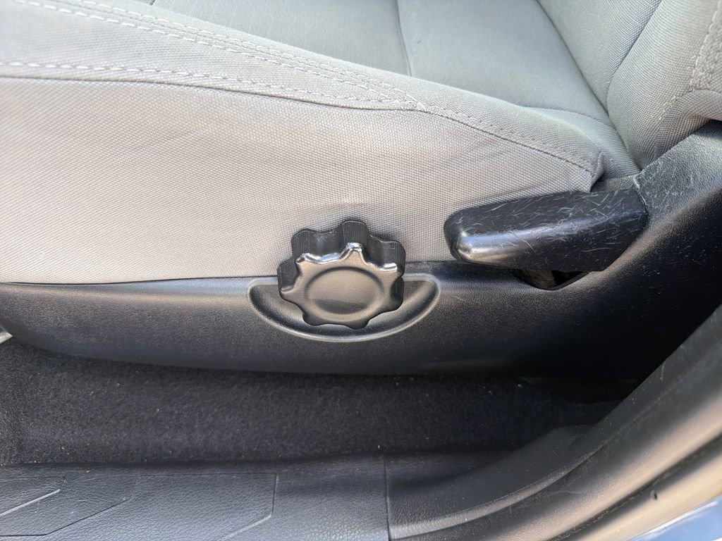 Used 2019 Toyota Tacoma SR5 RWD image 19