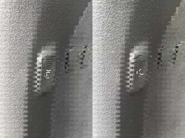 Used 2021 Jeep Cherokee Limited w/ Elite Package image 34