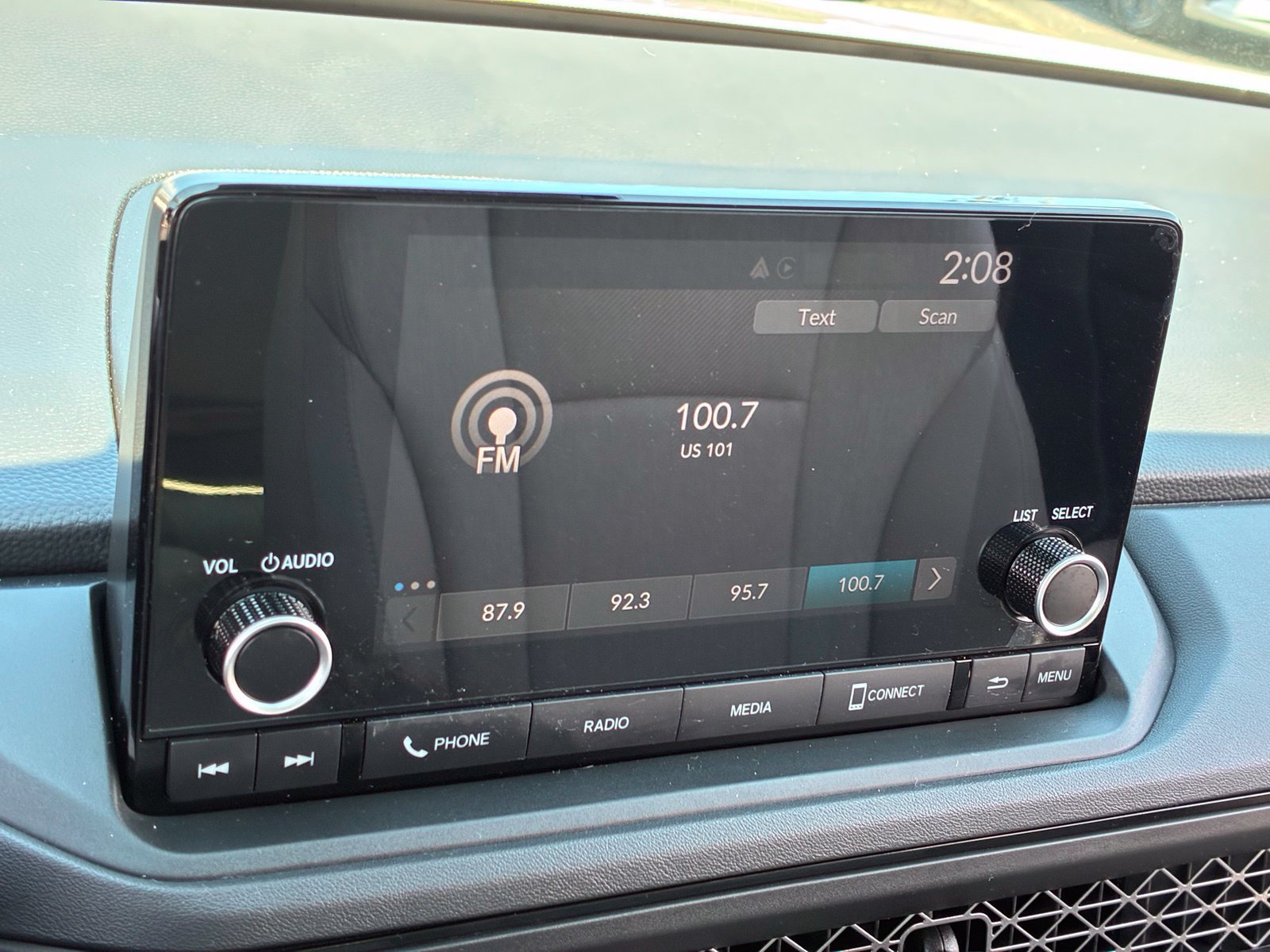 Used 2025 Honda Accord LX image 19