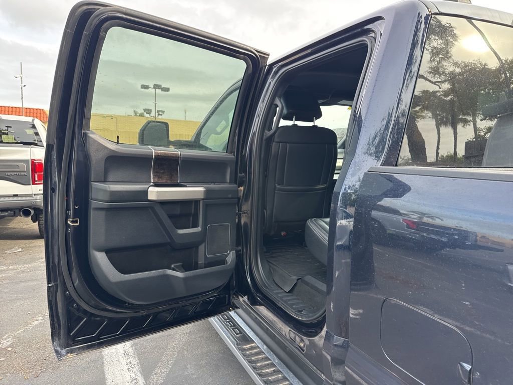 Certified 2022 Ford F350 Lariat w/ Lariat Value Package image 11