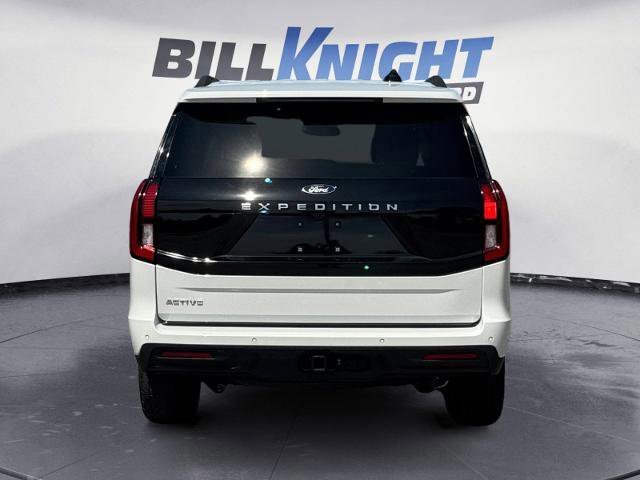Certified 2025 Ford Expedition Active image 2