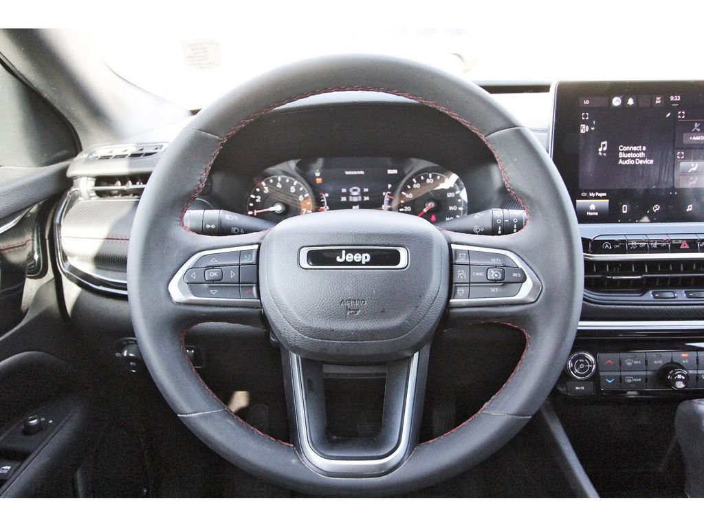 Used 2023 Jeep Compass Trailhawk image 14