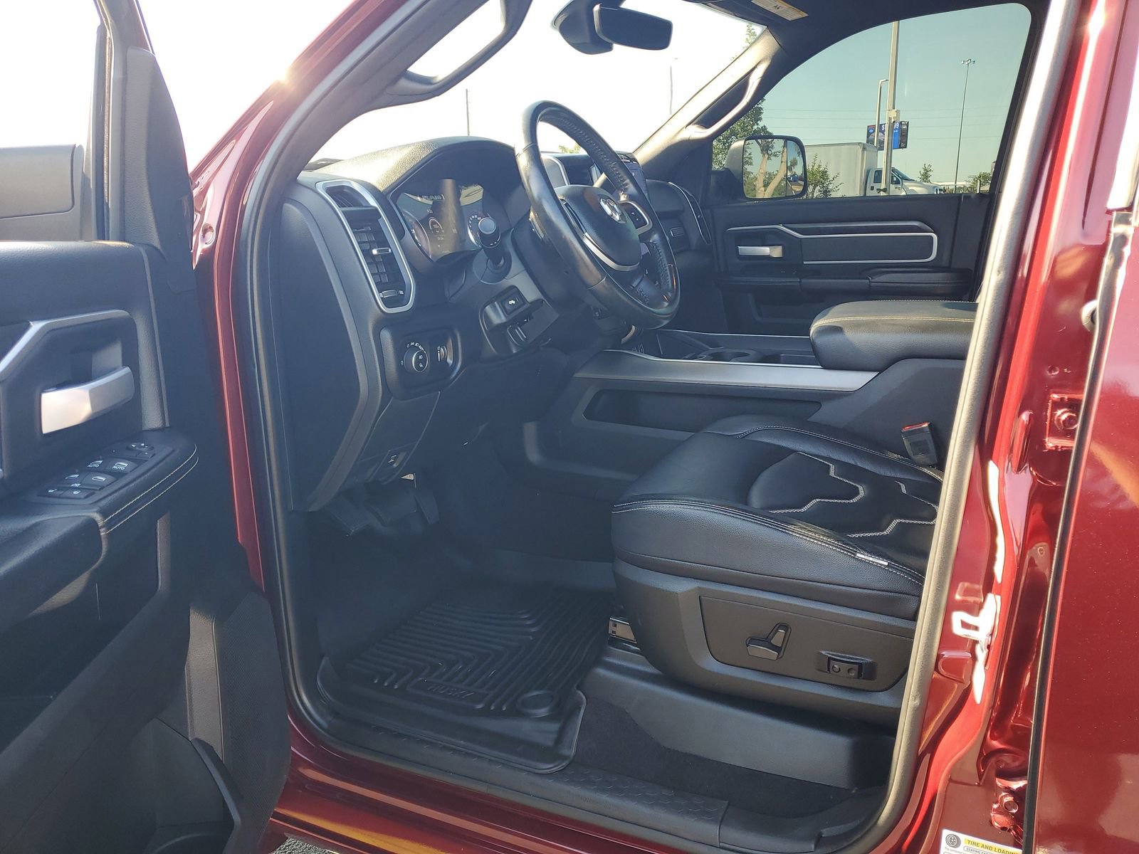 Used 2022 RAM 2500 Big Horn w/ Level C Equiment Group AWD/4WD image 17