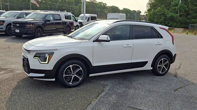 Used 2023 Kia Niro EX FWD image 4