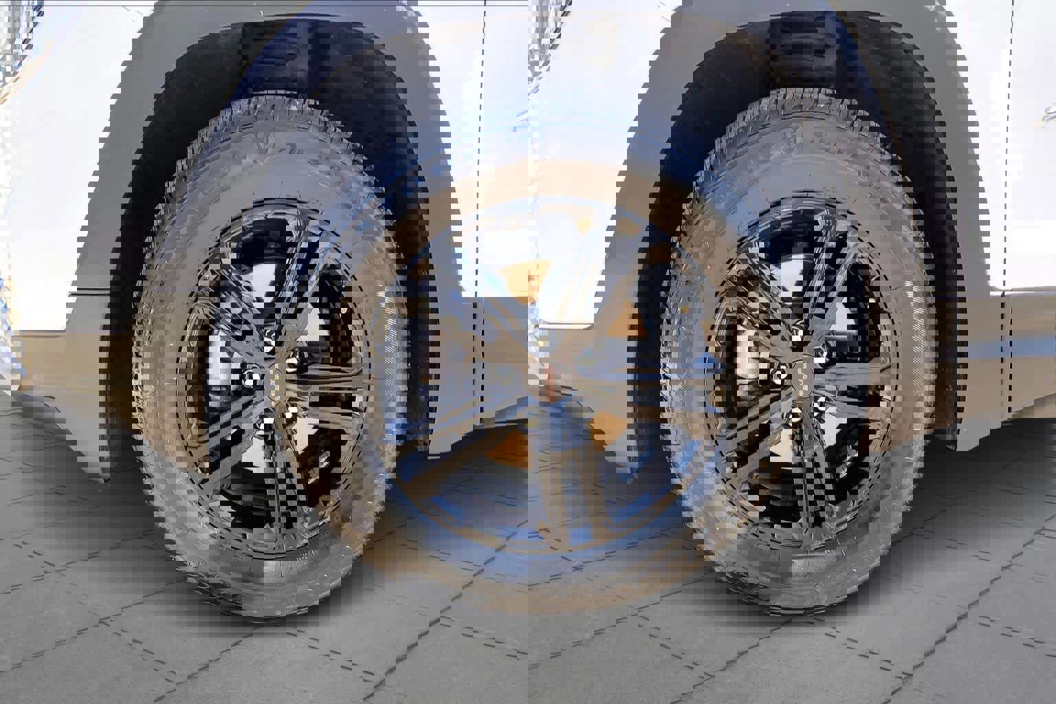 Used 2024 GMC Terrain AT4 image 13